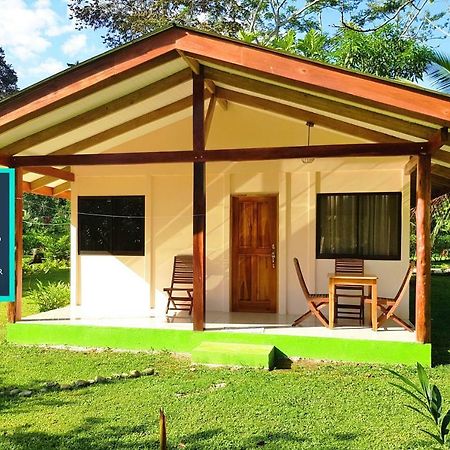 Hotel & Cabinas Nadine Cahuita Ngoại thất bức ảnh